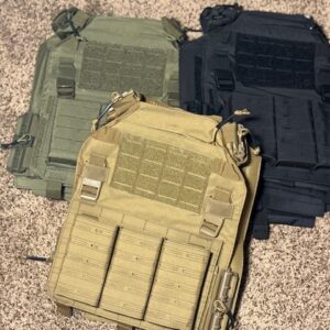Quick Release Tactical Plate Carrier with 3 Mag Pouch